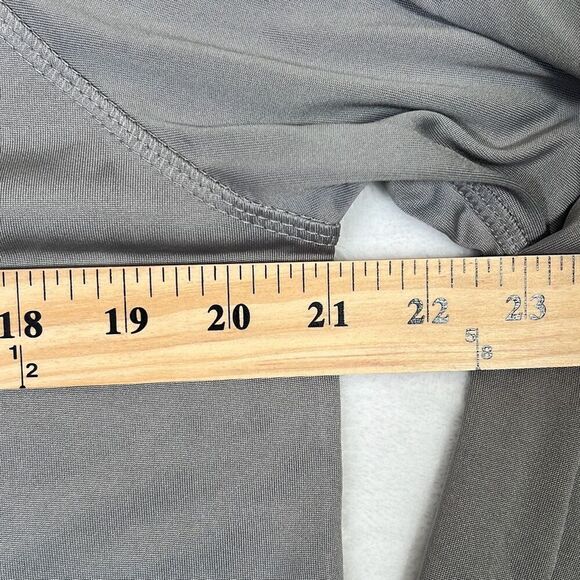 Under Armour Women's gray hooded Heatgear Velocity Twist Hoodie-women small-NWT - Picture 2 of 12